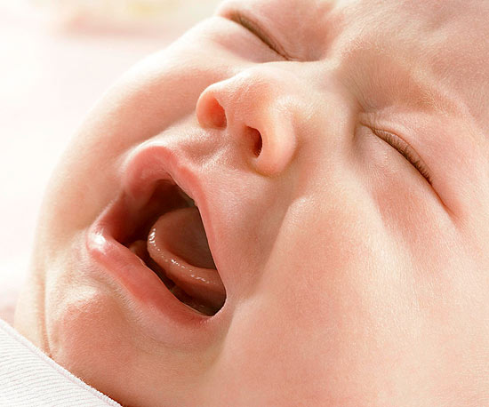 12 Methods to Soothe a Crying Child